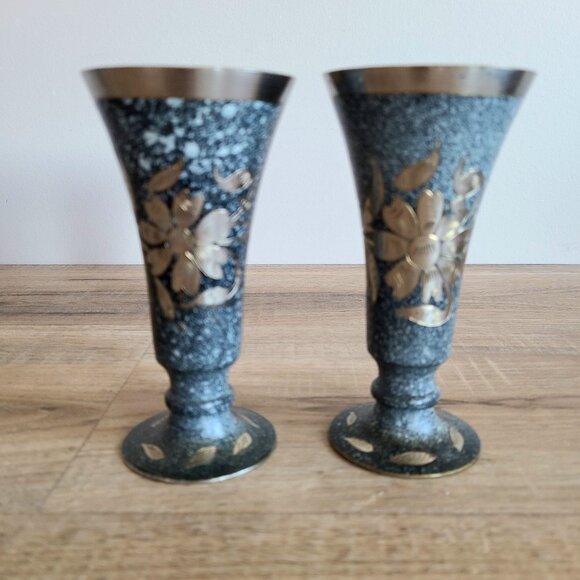 Set of 2 decorative etched/engraved metal flute vine goblets with floral design. - Picture 2 of 9